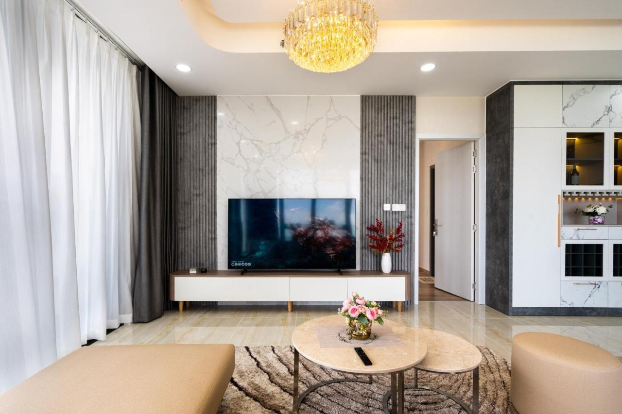 Апарт отель Convinia Luxury The Peak Midtown Хошимин Экстерьер фото