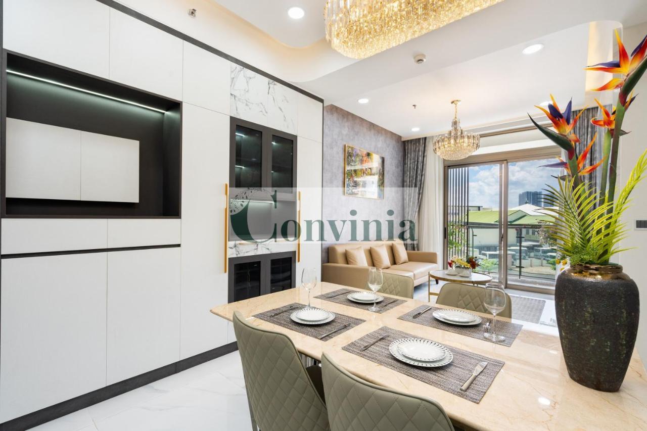 Апарт отель Convinia Luxury The Peak Midtown Хошимин Экстерьер фото