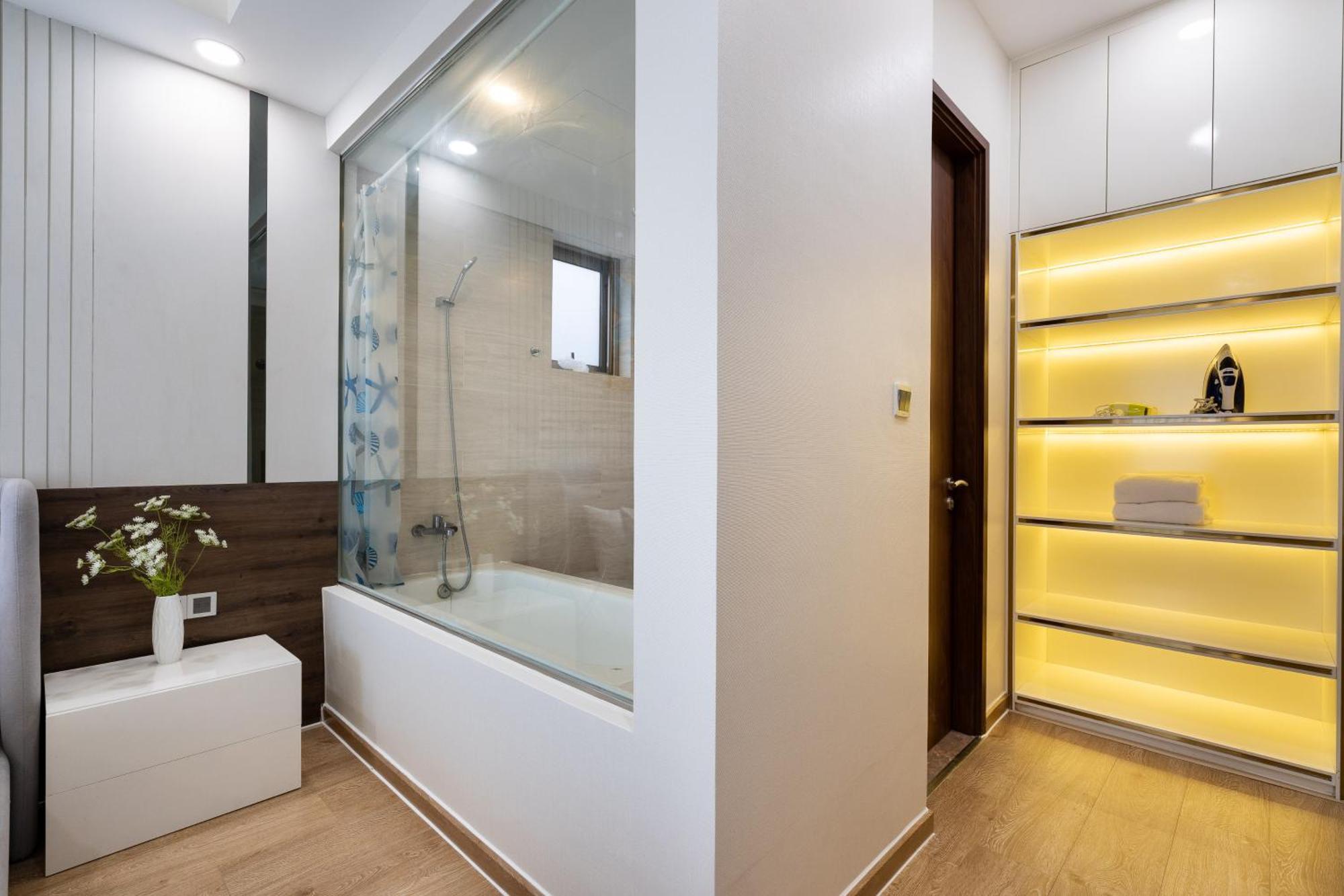 Апарт отель Convinia Luxury The Peak Midtown Хошимин Экстерьер фото